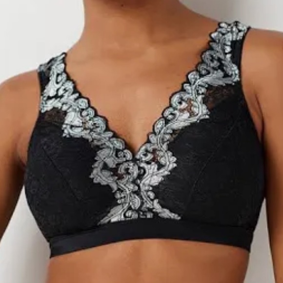 Breezies Other - Breezies Black Bra